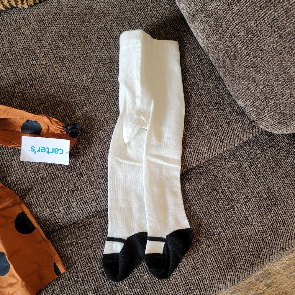 Carters Fall Set. - Picture 3 of 4